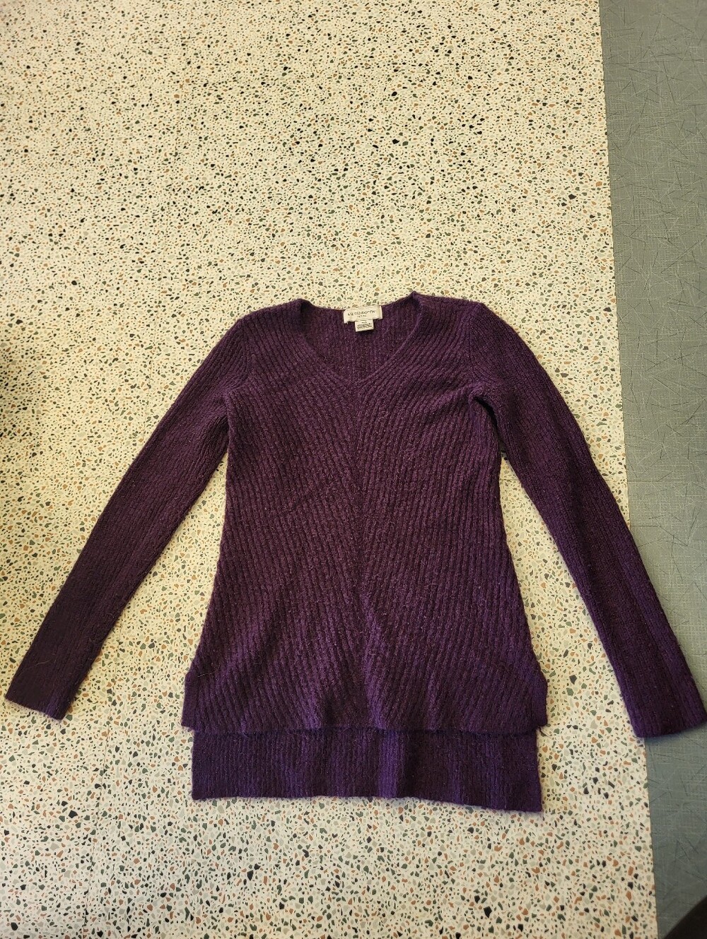 Liz Claiborne Deep Purple V-Neck Ribbed Sweater